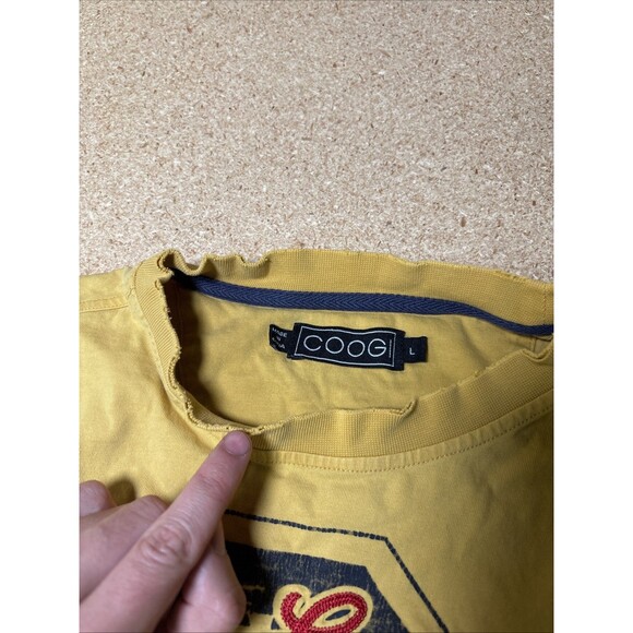 Coogi Australia C69 Luxury Goods T-shirt Mens L Yellow Distressed - Picture 3 of 9